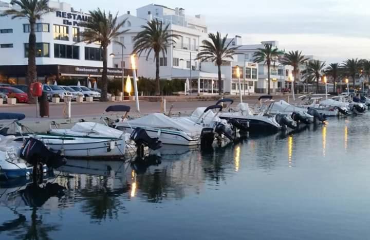 Apartamento Port De Llanca , La Miranda Exterior foto